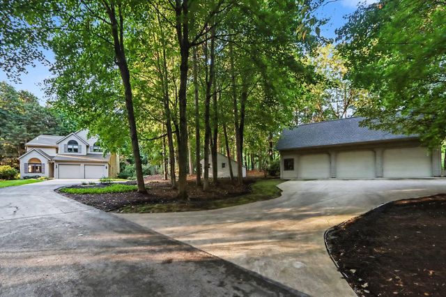 8419 W Op Avenue, Kalamazoo, MI 49009