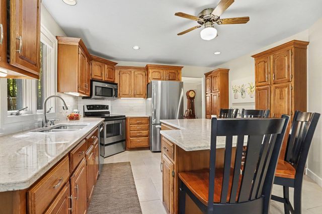 8419 W Op Avenue, Kalamazoo, MI 49009