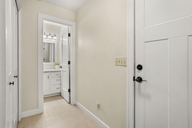 8419 W Op Avenue, Kalamazoo, MI 49009