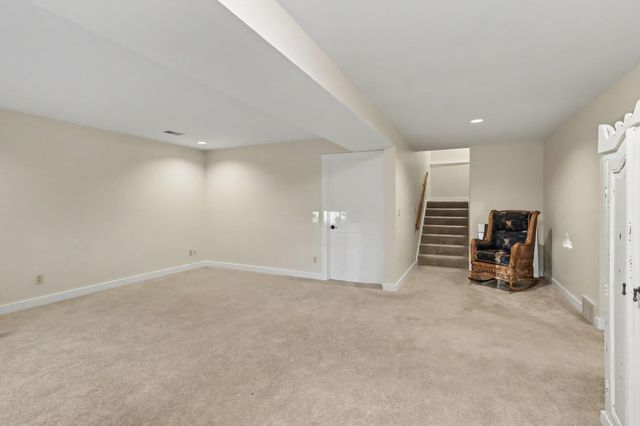 8419 W Op Avenue, Kalamazoo, MI 49009