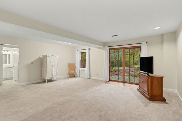 8419 W Op Avenue, Kalamazoo, MI 49009