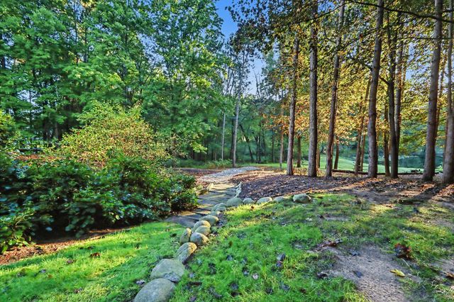 8419 W Op Avenue, Kalamazoo, MI 49009