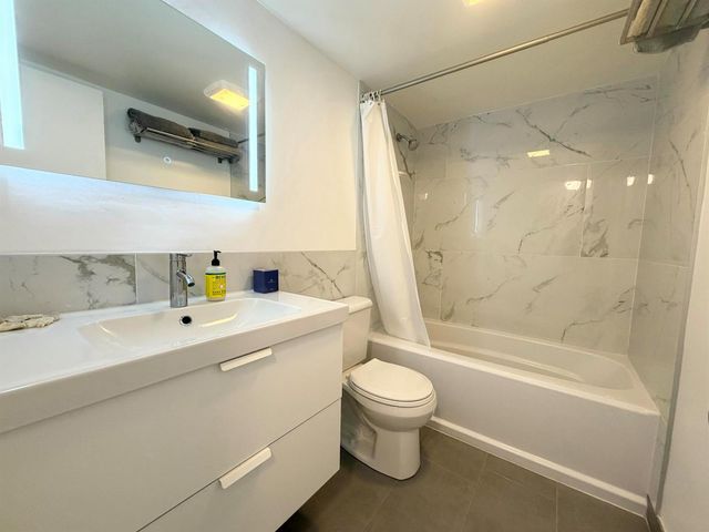 580 Egret Drive 305, Hallandale Beach, FL 33009