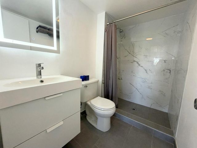 580 Egret Drive 305, Hallandale Beach, FL 33009