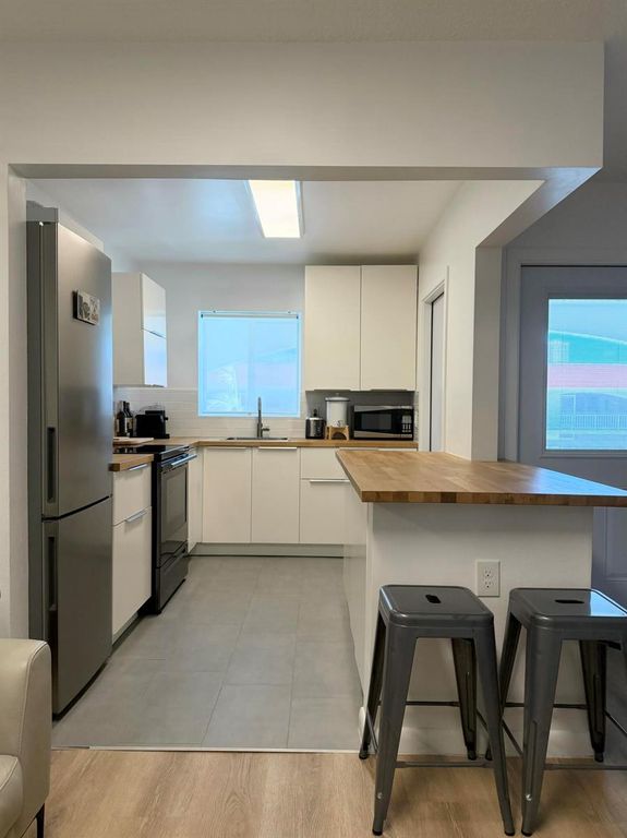 580 Egret Drive 305, Hallandale Beach, FL 33009