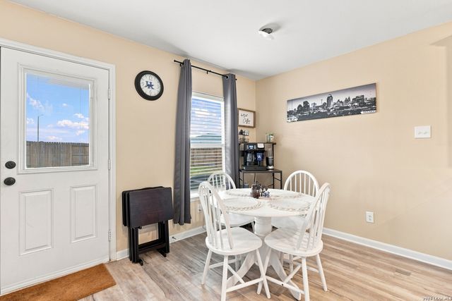16000 STRATFORD CV, Lytle, TX 78052