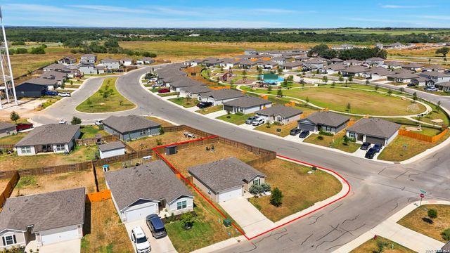 16000 STRATFORD CV, Lytle, TX 78052