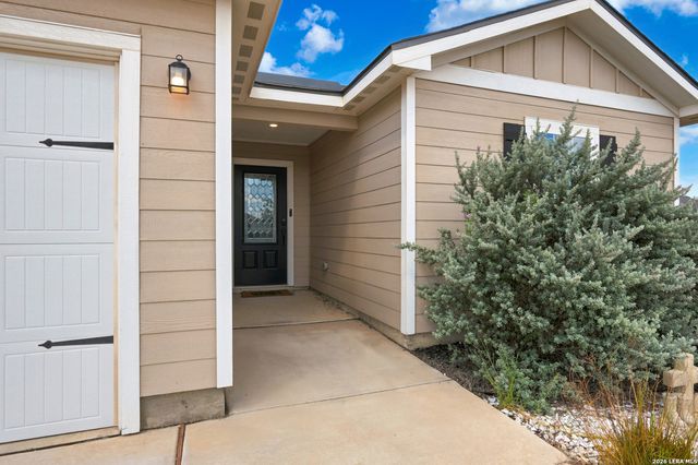 16000 STRATFORD CV, Lytle, TX 78052