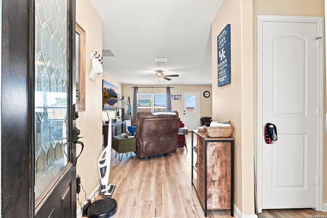 16000 STRATFORD CV, Lytle, TX 78052