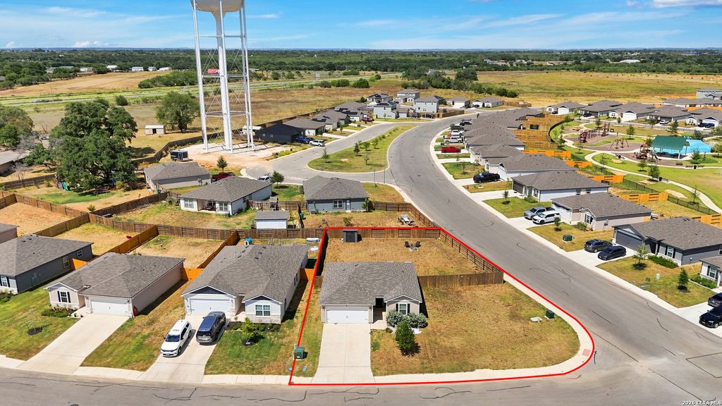 16000 STRATFORD CV, Lytle, TX 78052