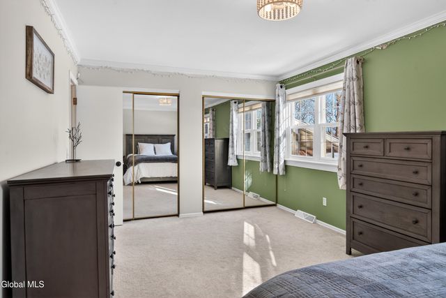 21 Ziemke Farm Lane, Cohoes, NY 12047