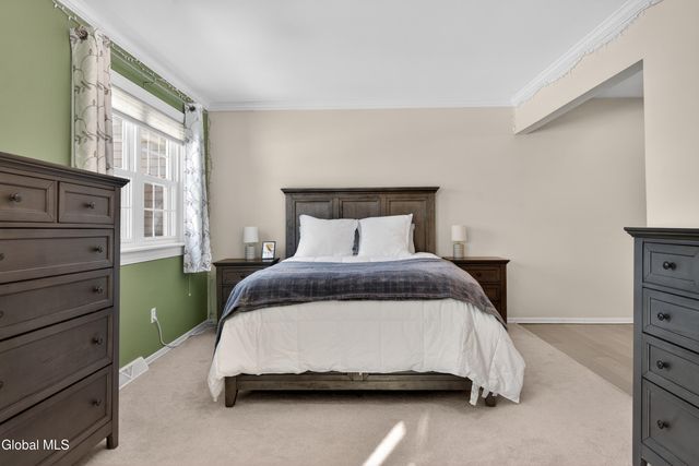 21 Ziemke Farm Lane, Cohoes, NY 12047