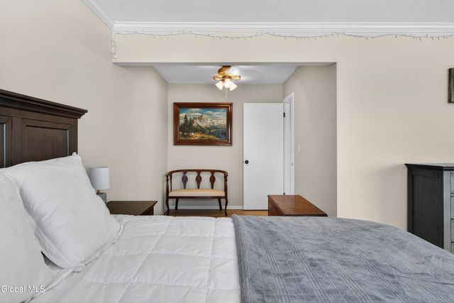 21 Ziemke Farm Lane, Cohoes, NY 12047