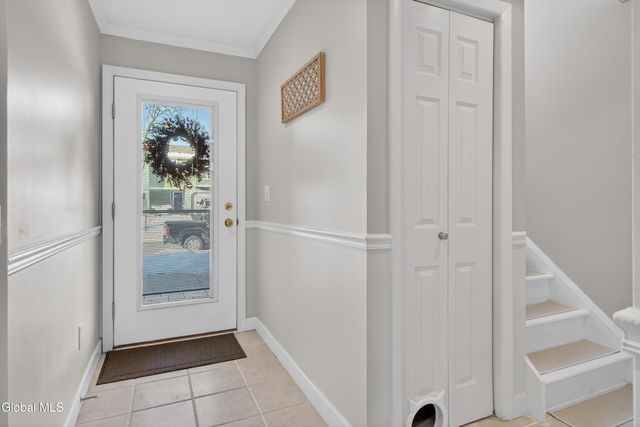 21 Ziemke Farm Lane, Cohoes, NY 12047