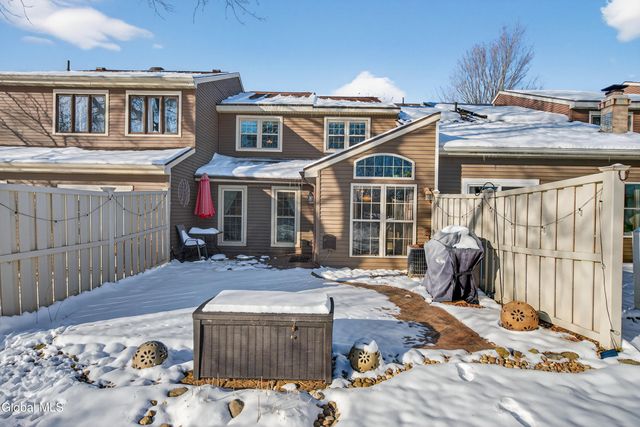 21 Ziemke Farm Lane, Cohoes, NY 12047