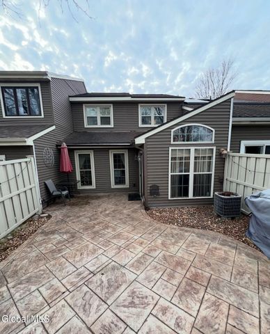 21 Ziemke Farm Lane, Cohoes, NY 12047