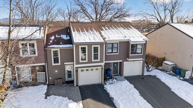 21 Ziemke Farm Lane, Cohoes, NY 12047