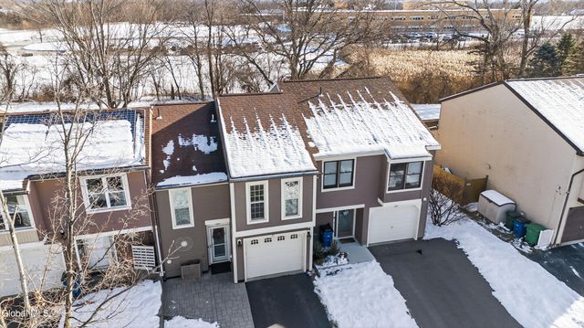 21 Ziemke Farm Lane, Cohoes, NY 12047