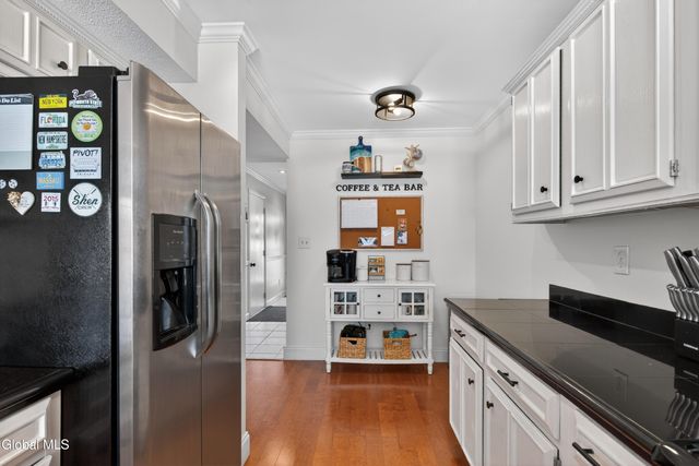 21 Ziemke Farm Lane, Cohoes, NY 12047