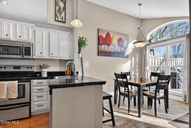 21 Ziemke Farm Lane, Cohoes, NY 12047