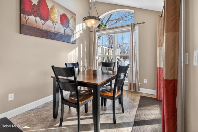 21 Ziemke Farm Lane, Cohoes, NY 12047