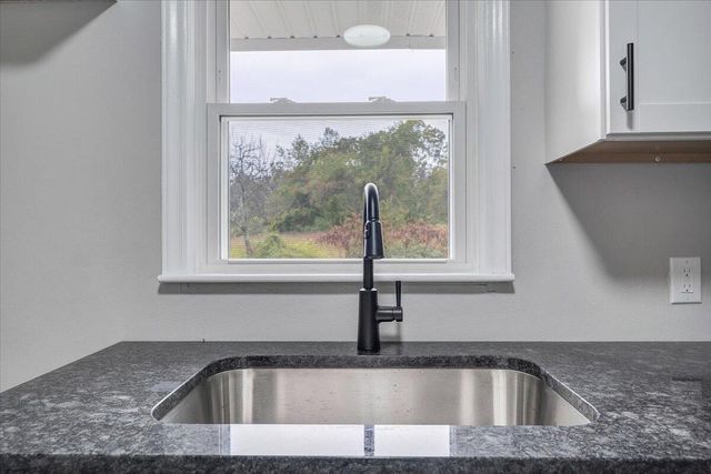 117 Blue Ridge DR, Blue Ridge, VA 24064