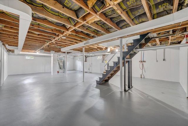 117 Blue Ridge DR, Blue Ridge, VA 24064