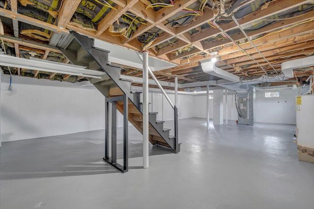 117 Blue Ridge DR, Blue Ridge, VA 24064