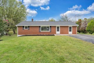 117 Blue Ridge DR, Blue Ridge, VA 24064