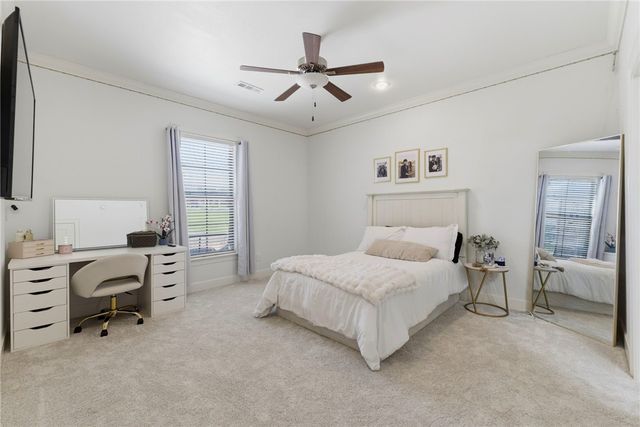 200 Grimsdell Circle, Cave Springs, AR 72718