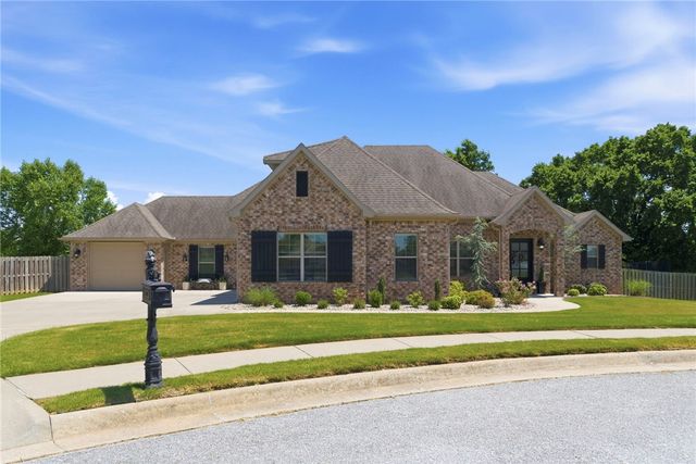 200 Grimsdell Circle, Cave Springs, AR 72718
