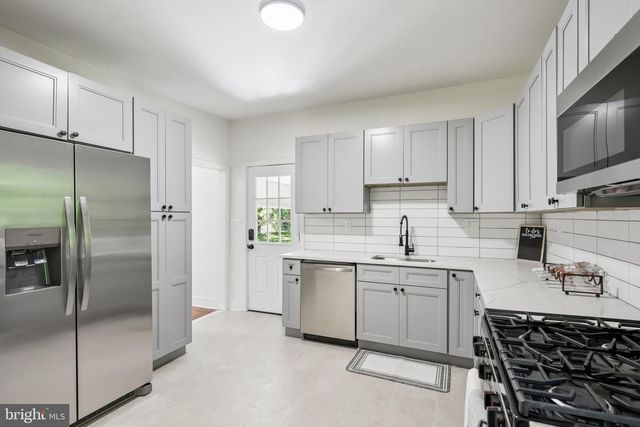 2289 ALMIRA AVE, Atco, NJ 08004