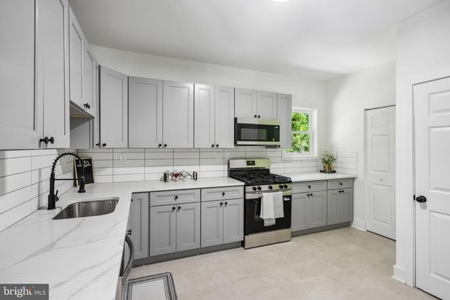 2289 ALMIRA AVE, Atco, NJ 08004