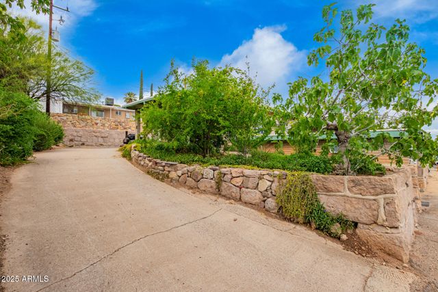 490 S NINTH Street, Globe, AZ 85501