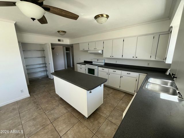 490 S NINTH Street, Globe, AZ 85501