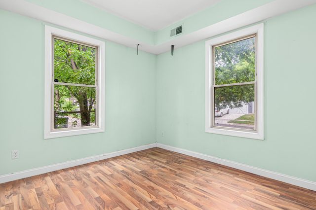 2827 Bryant Avenue N 2, Minneapolis, MN 55411