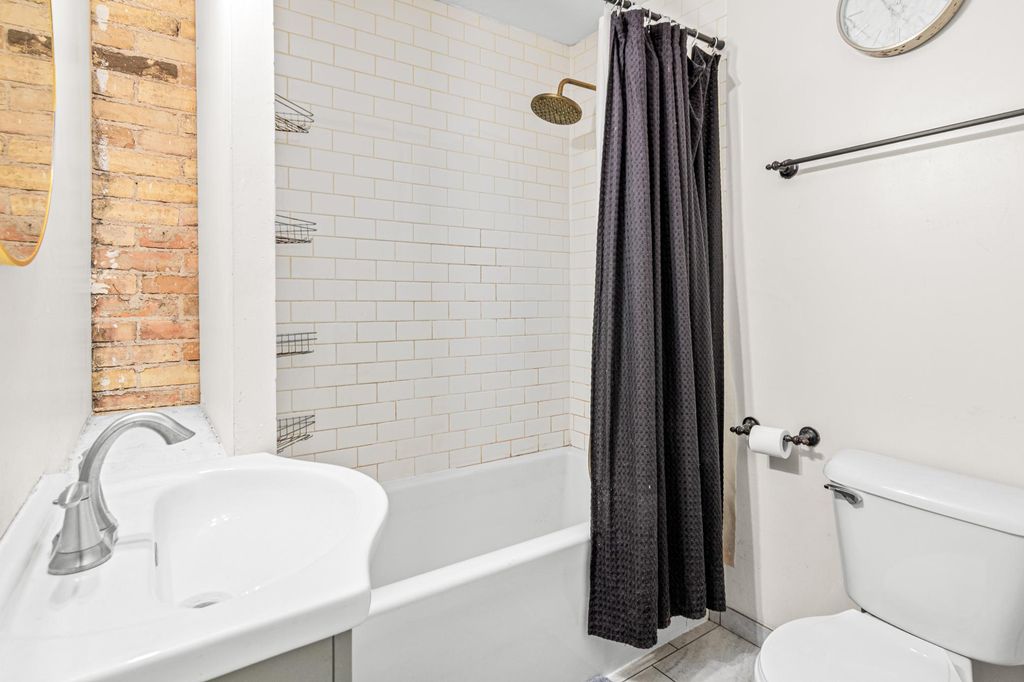 2827 Bryant Avenue N 2, Minneapolis, MN 55411 — photo 4