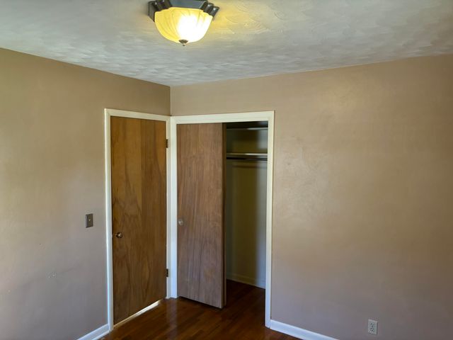 3017 E G Avenue, Cooper Twp, MI 49004