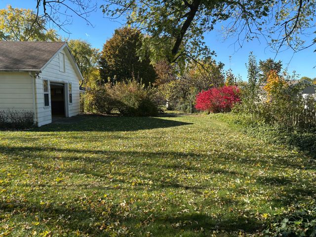 3017 E G Avenue, Cooper Twp, MI 49004