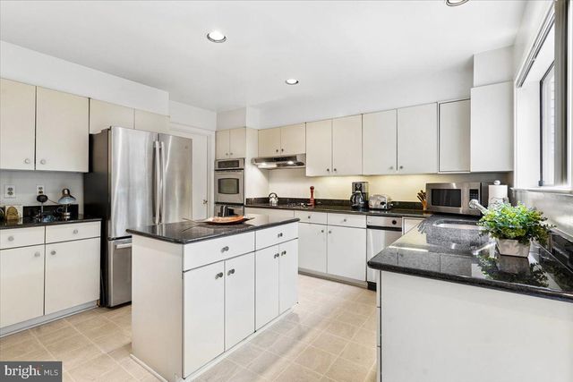 5251 STRATHMORE AVE, Kensington, MD 20895