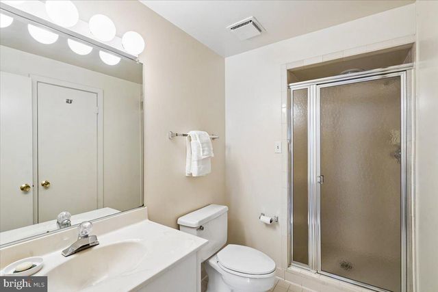 5251 STRATHMORE AVE, Kensington, MD 20895