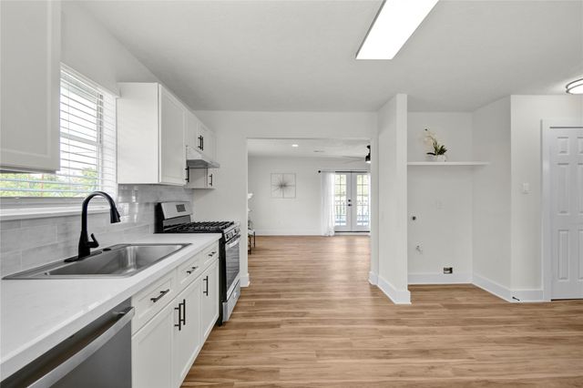 4909 Cochran Street 1, Houston, TX 77009