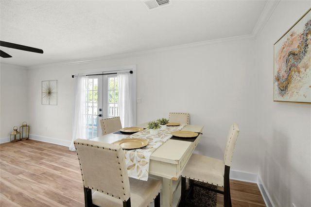 4909 Cochran Street 1, Houston, TX 77009