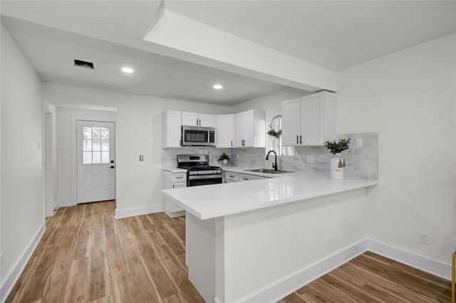 4909 Cochran Street 1, Houston, TX 77009