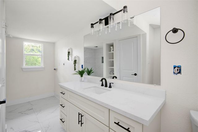 4909 Cochran Street 1, Houston, TX 77009