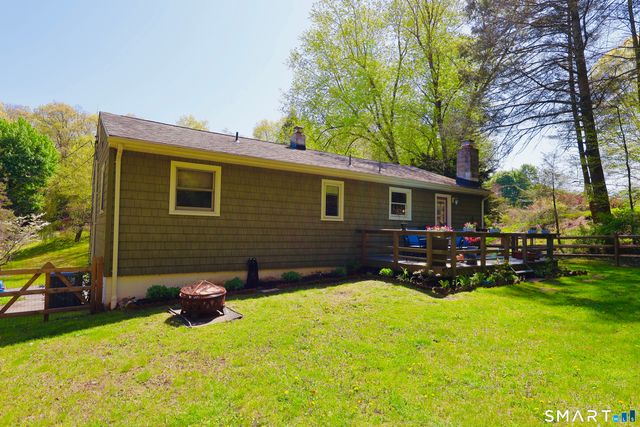 6 Hillside Court, Brookfield, CT 06804