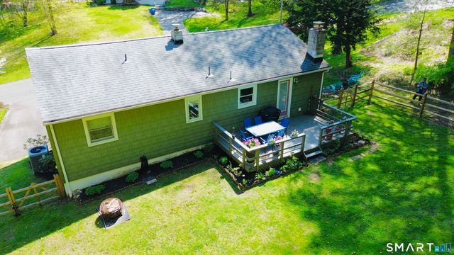 6 Hillside Court, Brookfield, CT 06804