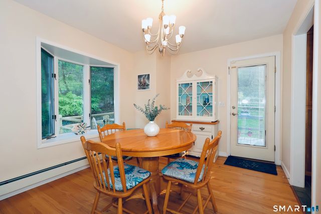 6 Hillside Court, Brookfield, CT 06804