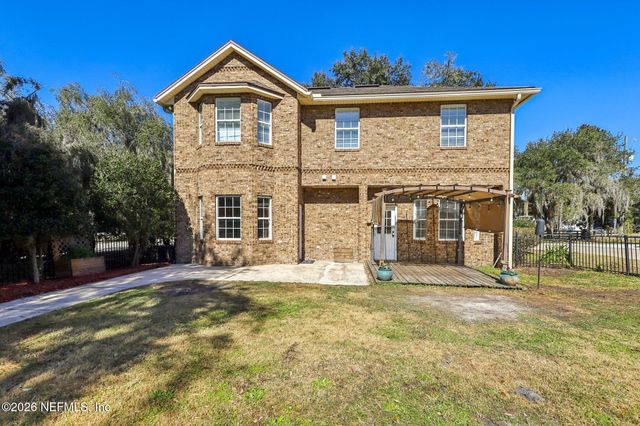 2006 N LAKESHORE Drive, Fleming Island, FL 32003