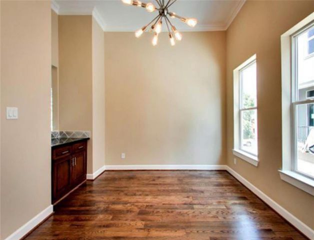 2206 Holman Street, Houston, TX 77004